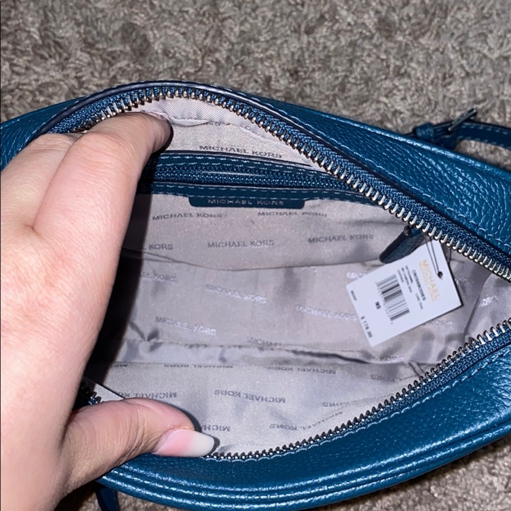 Michael Kors crossbody bag - Picture 5 of 8